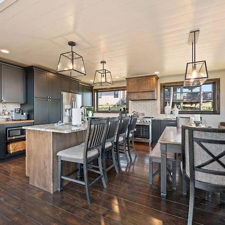 Altitude Adjustment- Panoramic Views, Sleeps 12 Vila Lead Exterior foto