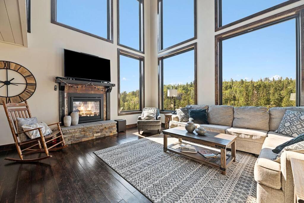 Altitude Adjustment- Panoramic Views, Sleeps 12 Vila Lead Exterior foto